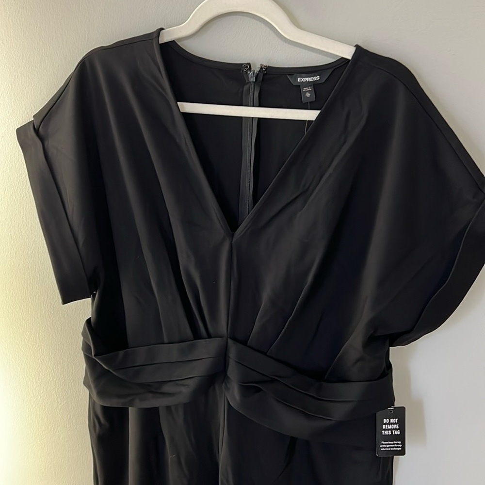 NWT Express Black V-Neck Short Sleeve Jumpsuit